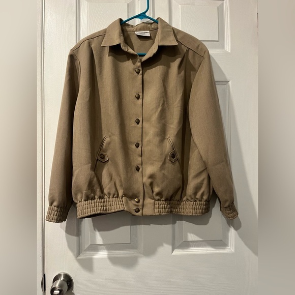 Vintage 2 Piece Alfred Dunner Set - Jacket and Pants - Size Petite 12 - Picture 1 of 11